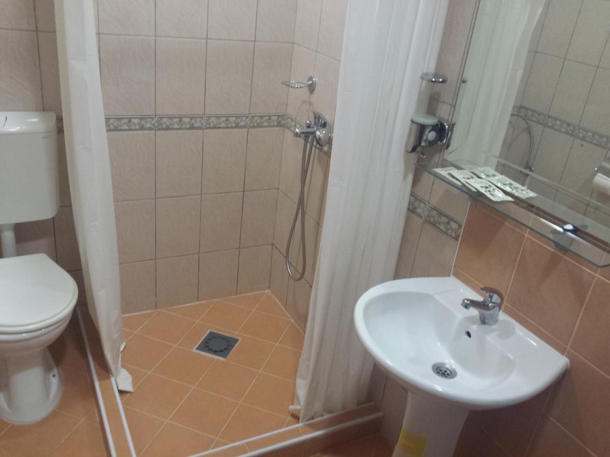 Guest House Ginek Ohrid Kamer foto