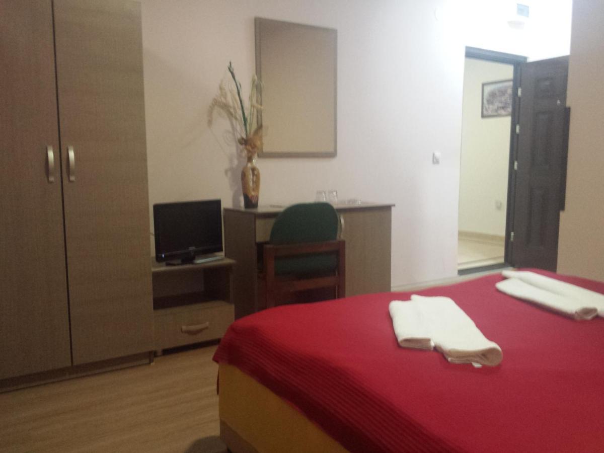 Guest House Ginek Ohrid Kamer foto