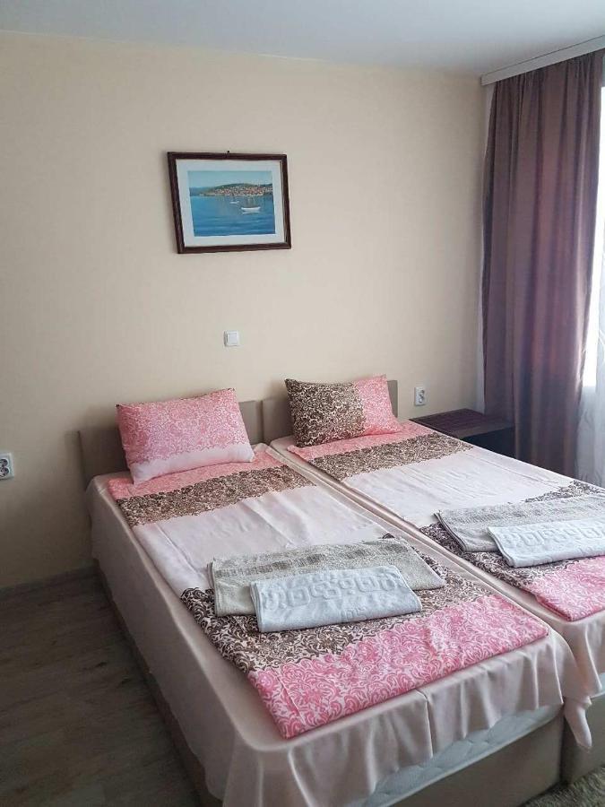 Guest House Ginek Ohrid Kamer foto